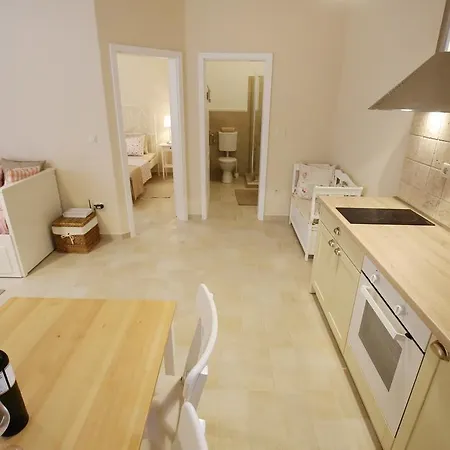 Amelie Apartment *