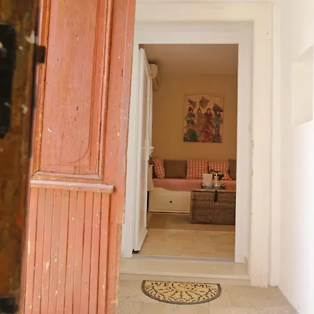 Amelie Apartment